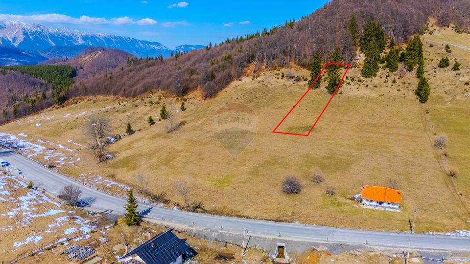 COMISION 0% Teren 2,028mp Fundata/ Intravilan