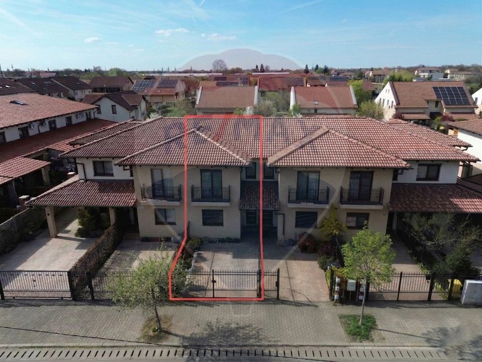 4 room House / Villa for sale