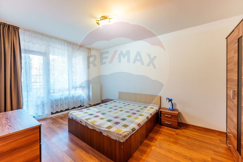 Apartament cu 2 camere de închiriat în zona Intim