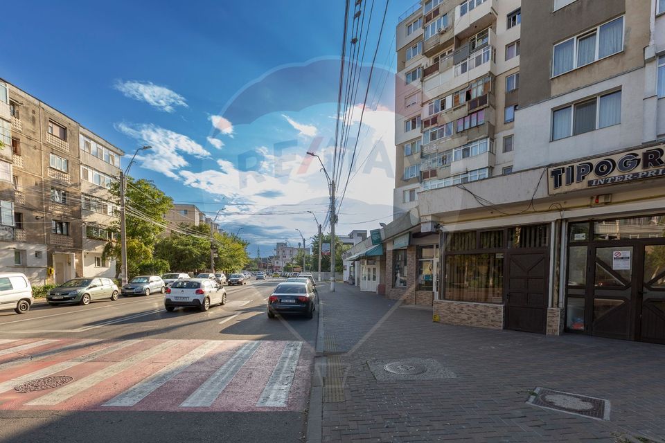 3 room Apartment for sale, Mioritei area