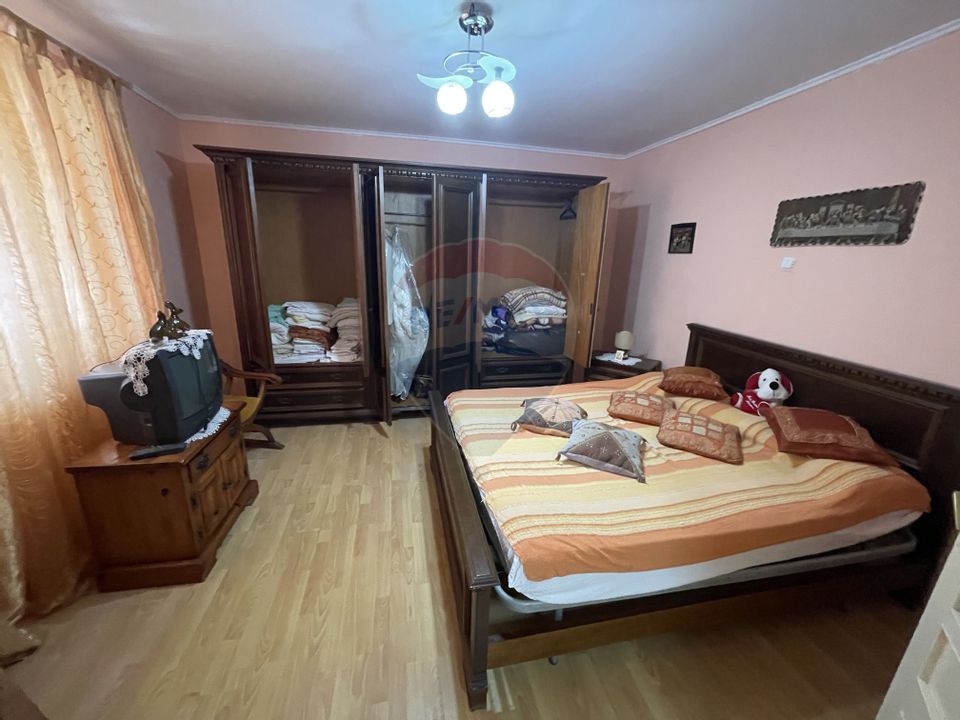 7 room House / Villa for sale