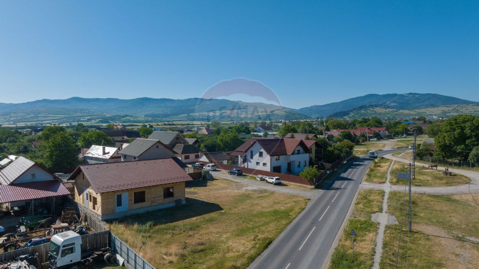 Proiectul Tău de Vis Începe Aici – Casă Nouă, 588 mp Teren, Cărpiniș