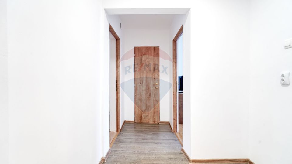 Apartament cu 3 camere de închiriat B-dul Victoriei