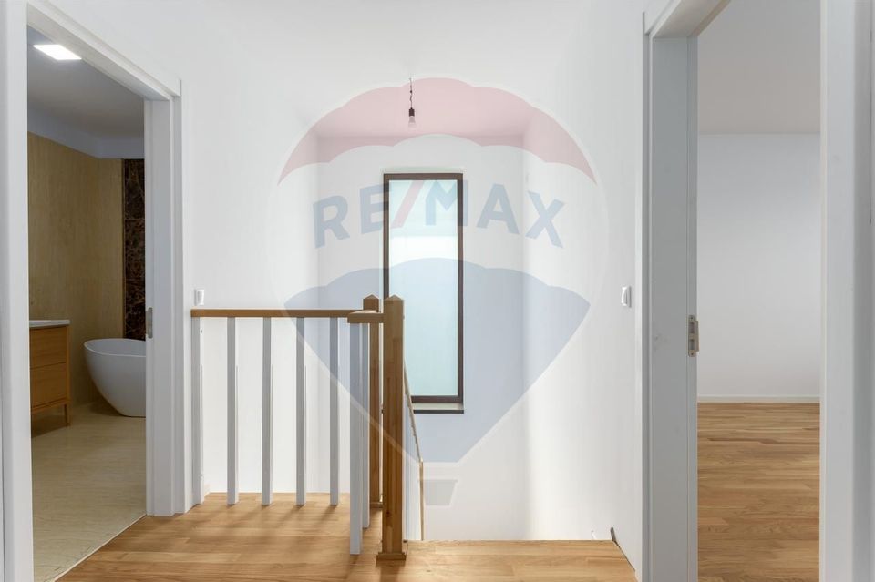 Vilă frumoasa cu 5 camere, 700 mp currte si pompa de caldura - Saftica