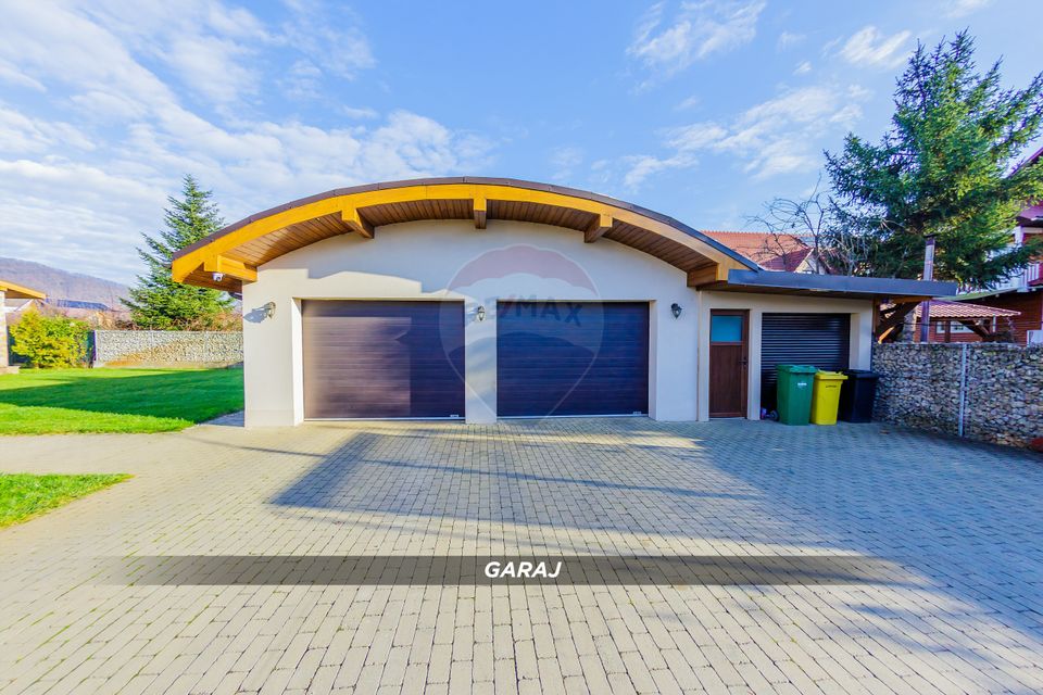 DE VANZARE Casa de Familie cu Piscina si Mult Spatiu Exterior