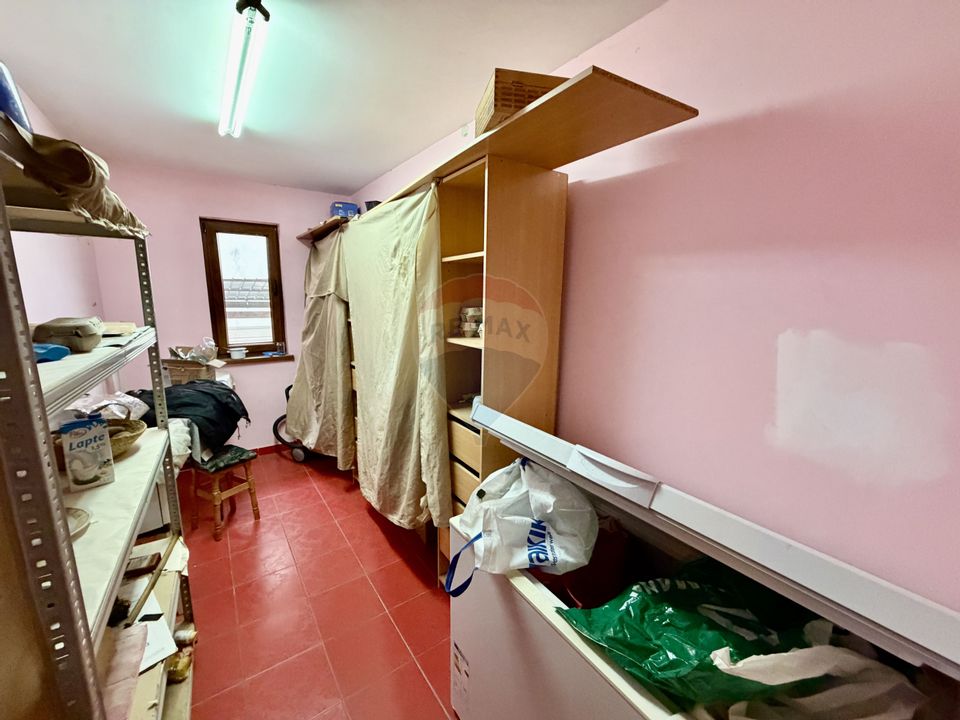 4 room House / Villa for sale