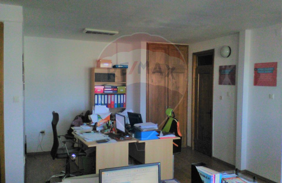 52sq.m Office Space for rent, Semicentral area