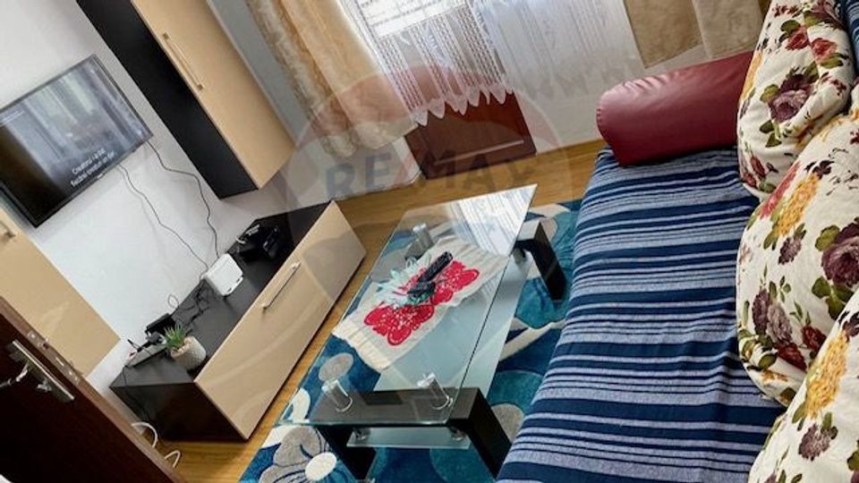 Apartament cu 3 camere de vânzare