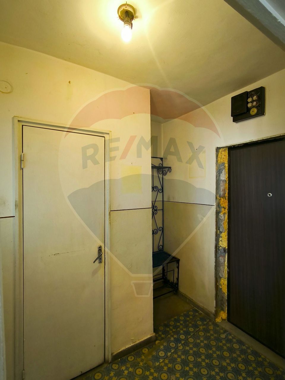 Apartament cu 2 camere, str. Govora, et. 8