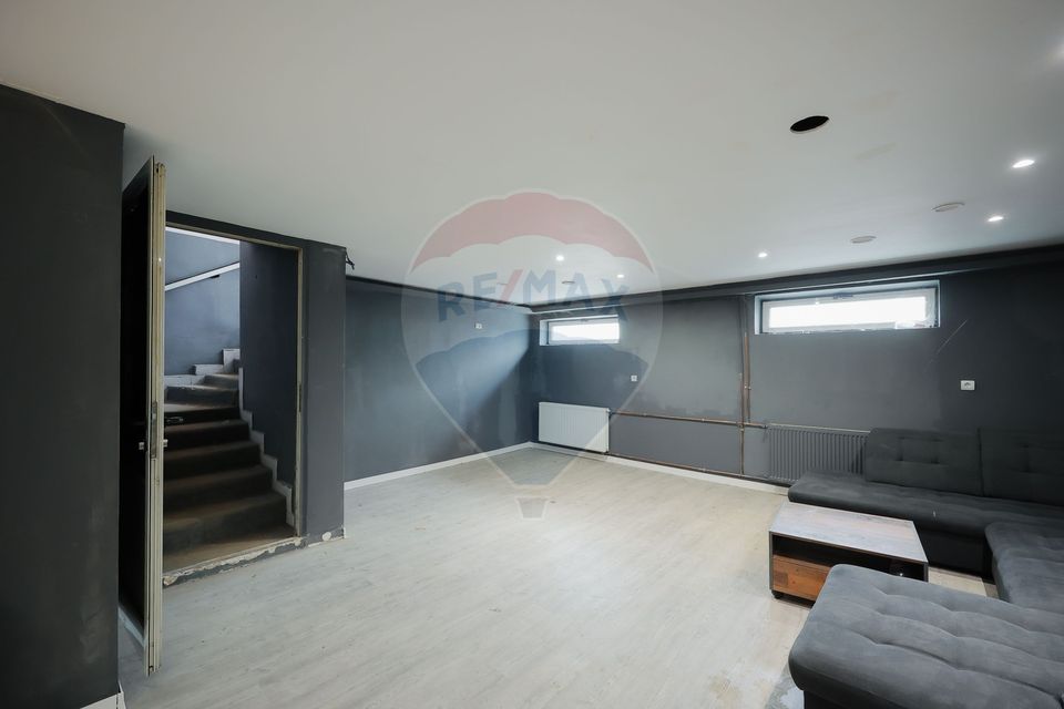 8 room House / Villa for sale, Iosia area