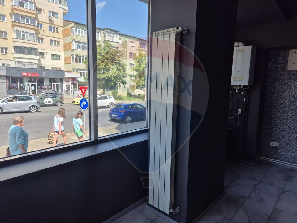 60sq.m Commercial Space for rent, Republicii area
