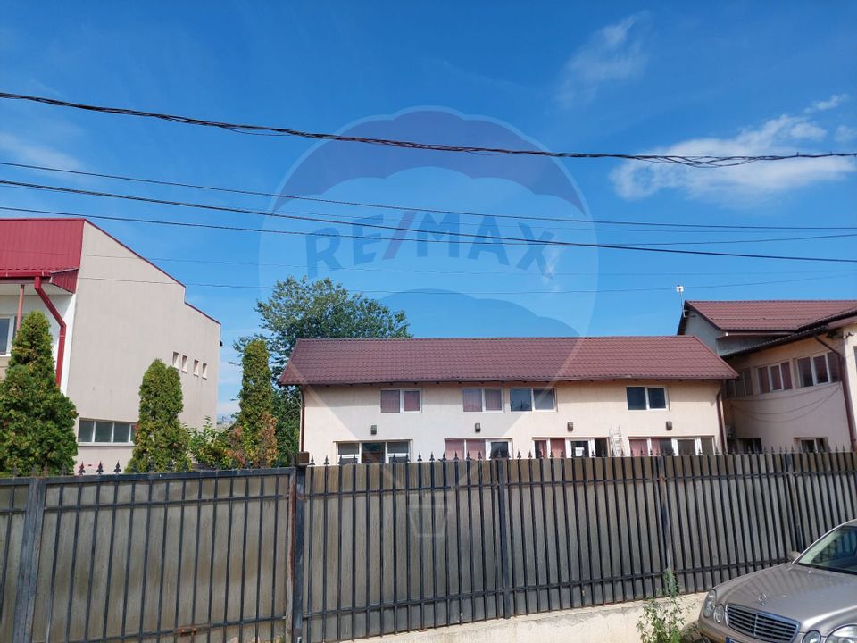 5 room House / Villa for sale, Izvoare area