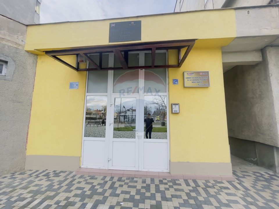 21.71sq.m Commercial Space for rent, Cantemir area