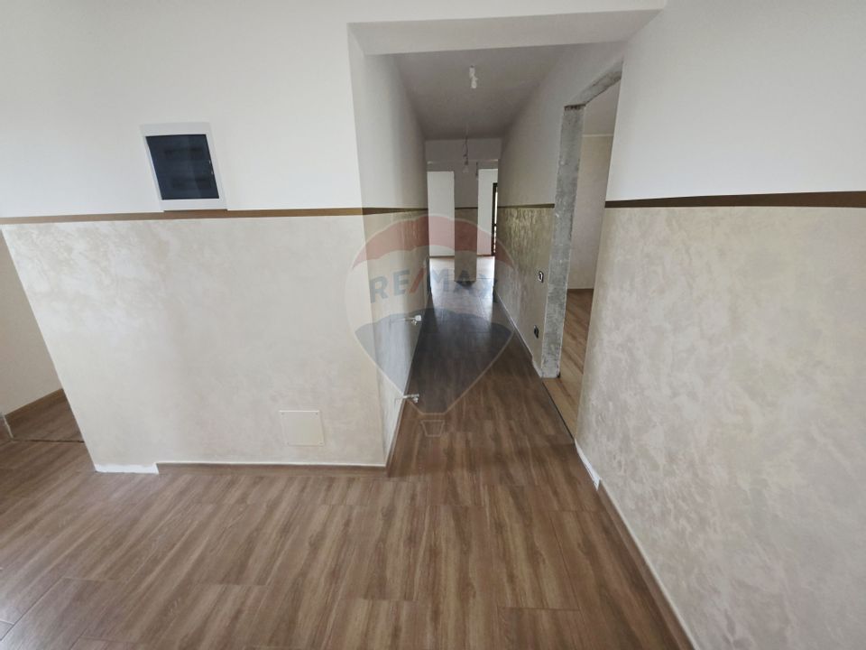 Casa  si  teren zona Balaurul