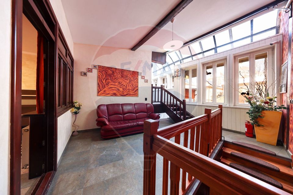 Hotel/pensiune 13 camere Brașov str Lungă