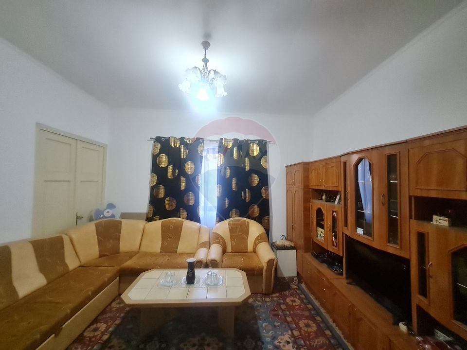 5 room House / Villa for sale, Central area