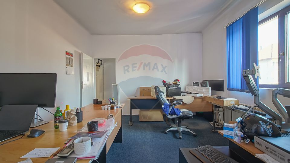 11 room House / Villa for rent, Tractorul area