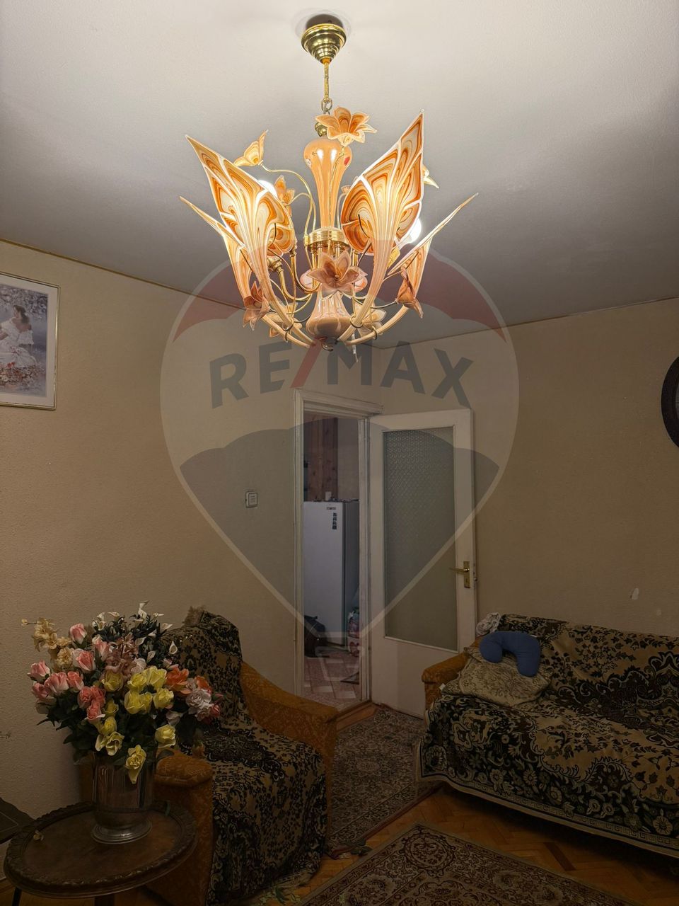 Apartament cu 3 camere de vânzare în zona Central