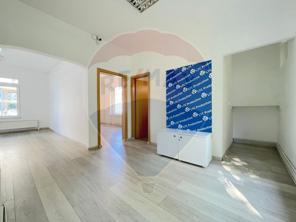 Spațiu de închiriat în zona 13 Decembrie