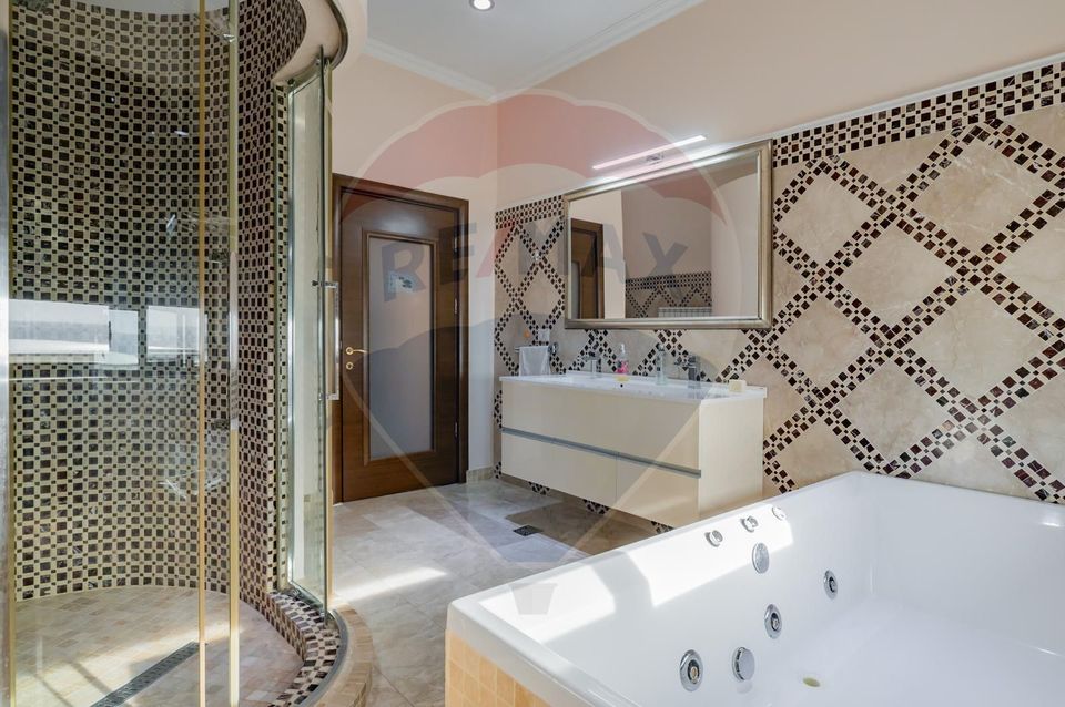 Penthouse de vanzare in Mamaia vedere frontala lac si marea Neagra