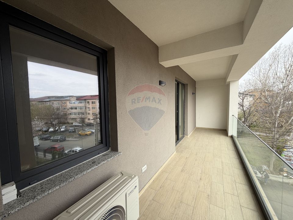 Apartament 3 camere bloc nou zona Finante