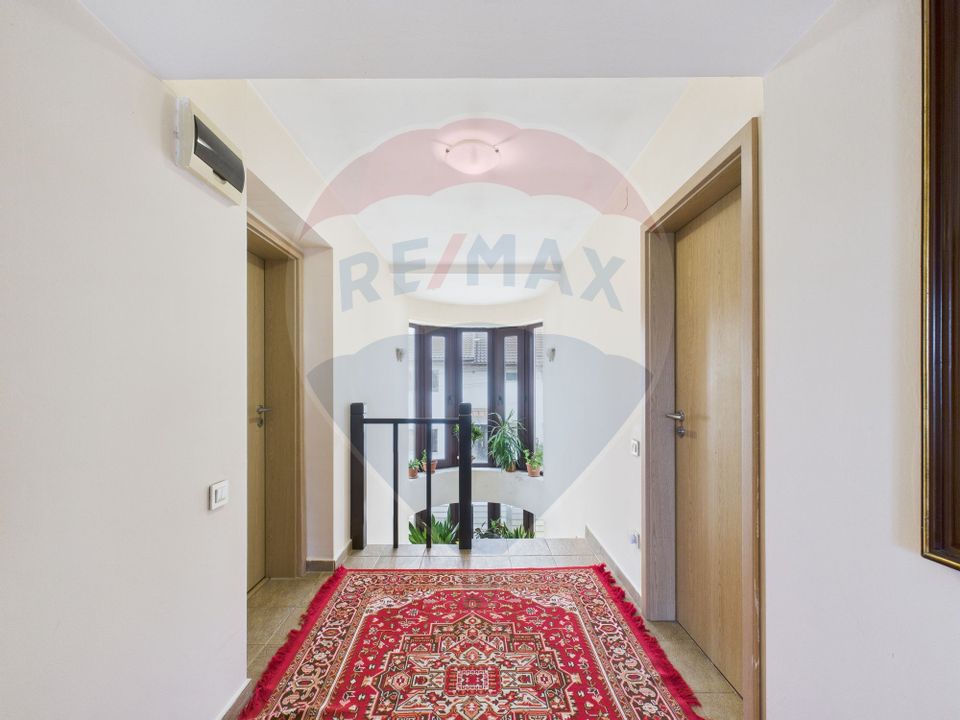 5 room House / Villa for sale