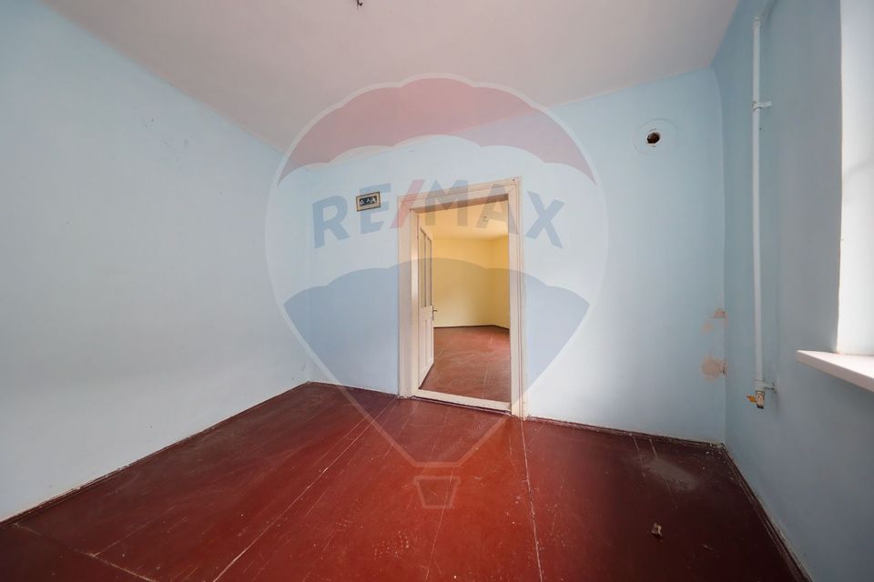 Corp de casă cu 2 studiouri independente, ideal pentru regim hotelier