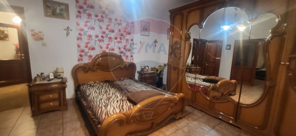 7 room House / Villa for sale, Functionarilor area