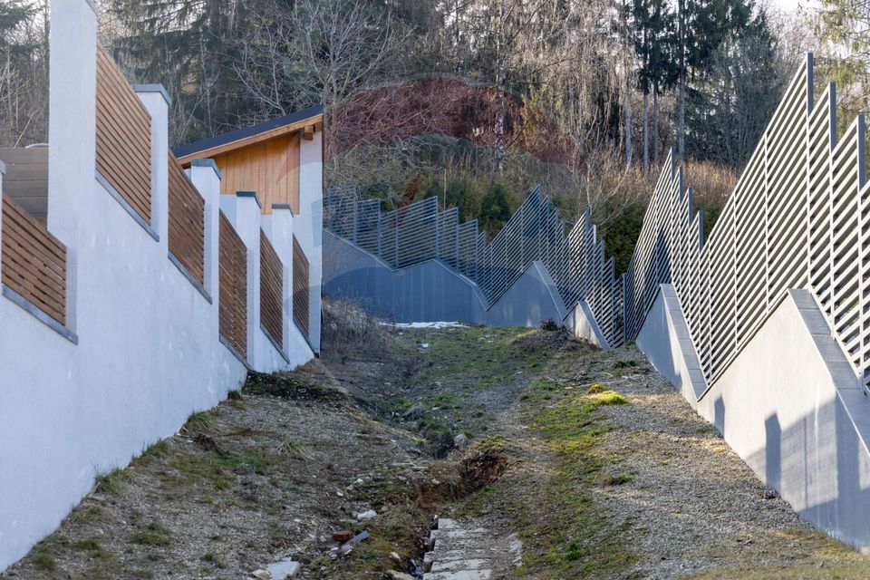 Land 2,969sqm Brasov / Strada Dupa Iniste