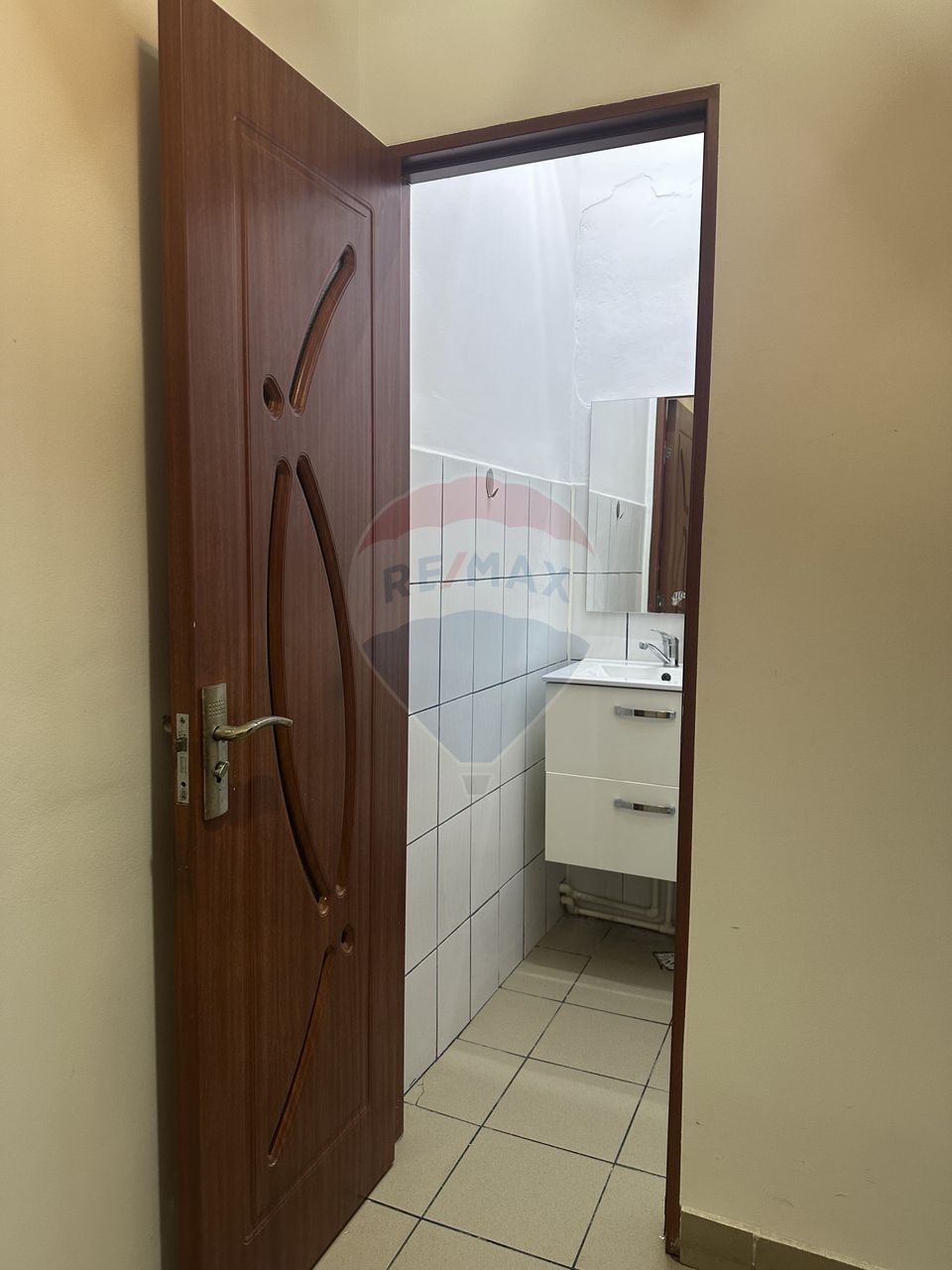 60sq.m Commercial Space for rent, Nerva Traian area