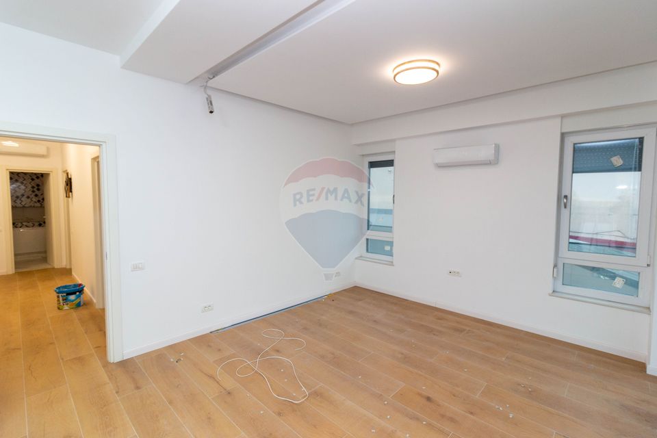 Apartament nou de 3 camere Nemobilat de inchiriat in zona Aviatiei