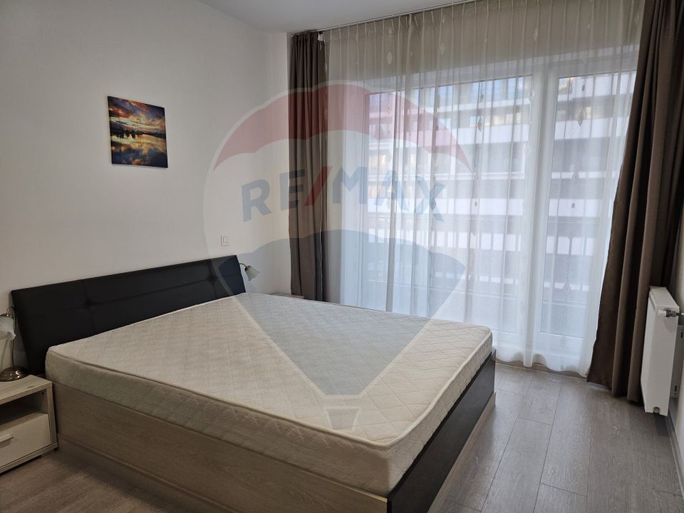 2 room Apartment for rent, Tractorul area