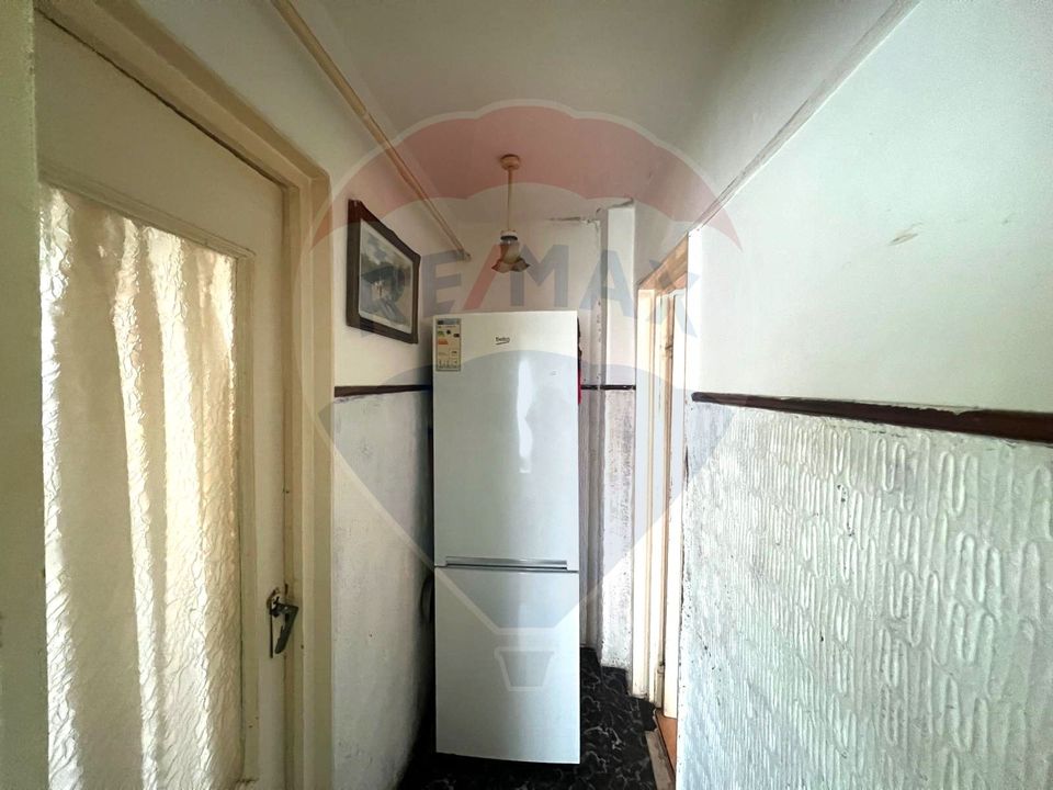 Apartament cu 3 camere de vânzare strada Stadionului zona Milcov