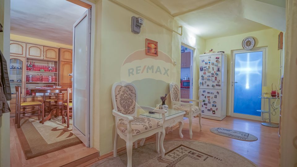 De vanzare vilă cu 5 camere, curte și garaj, în Șchei