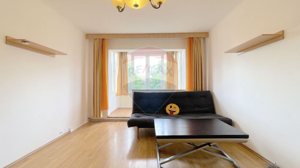 Apartament cu 3 camere de închiriat în zona Astra