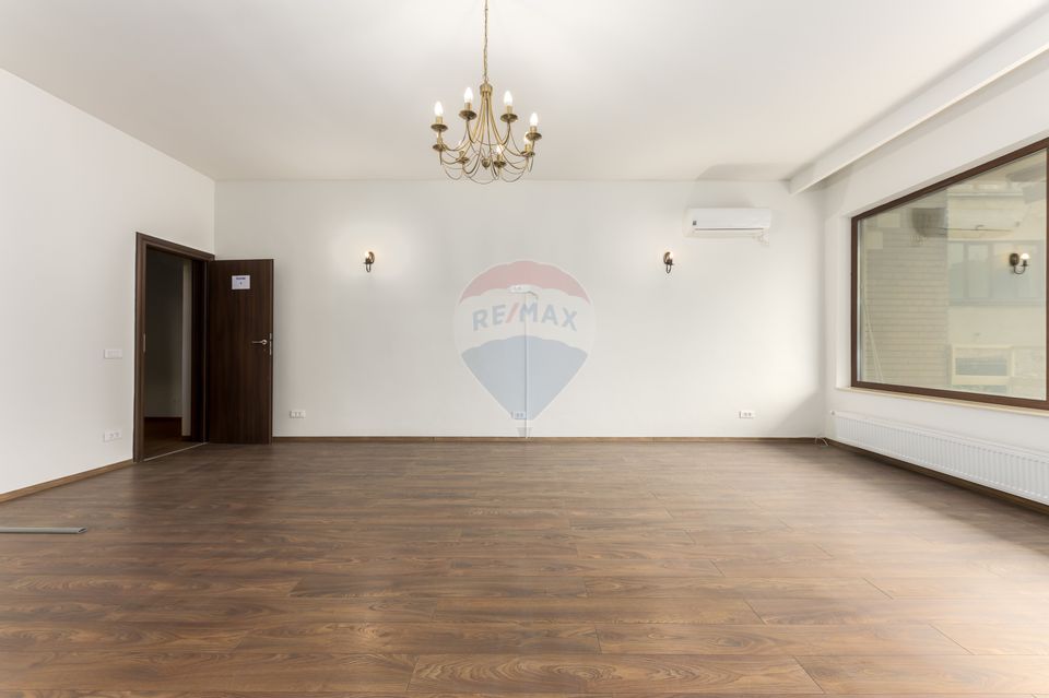 6 room Apartment for sale, Dacia area