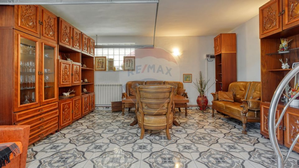 Casa/vila vânzare în Moieciu de jos, Sat. Drumul Carului 263 mp