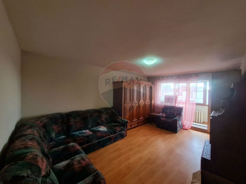 Apartament cu 4 camere de închiriat  langa spitalul judetean