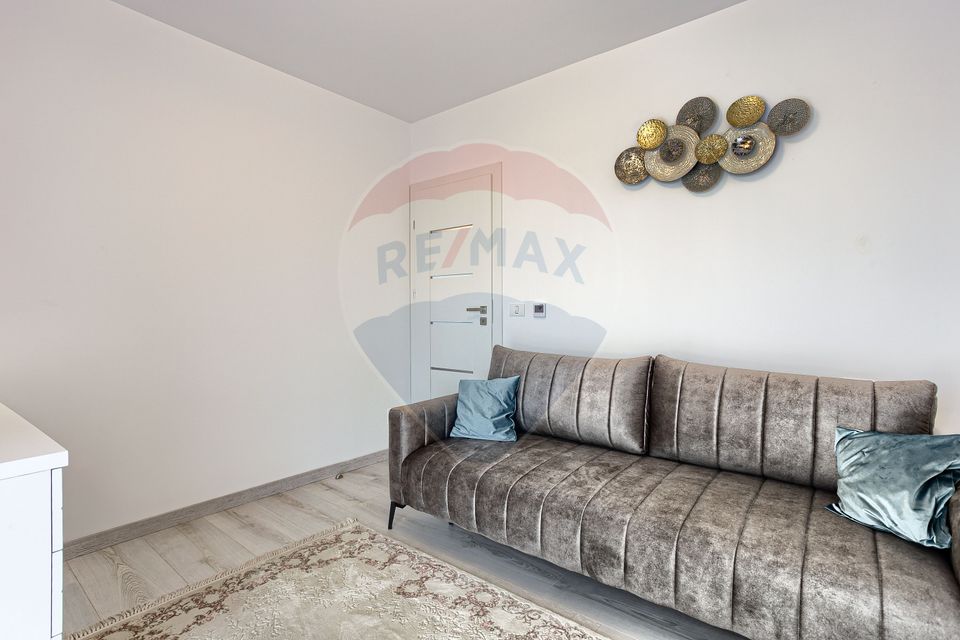 Apartament modern 3 camere, cu parcare, de închiriat la Adora Park