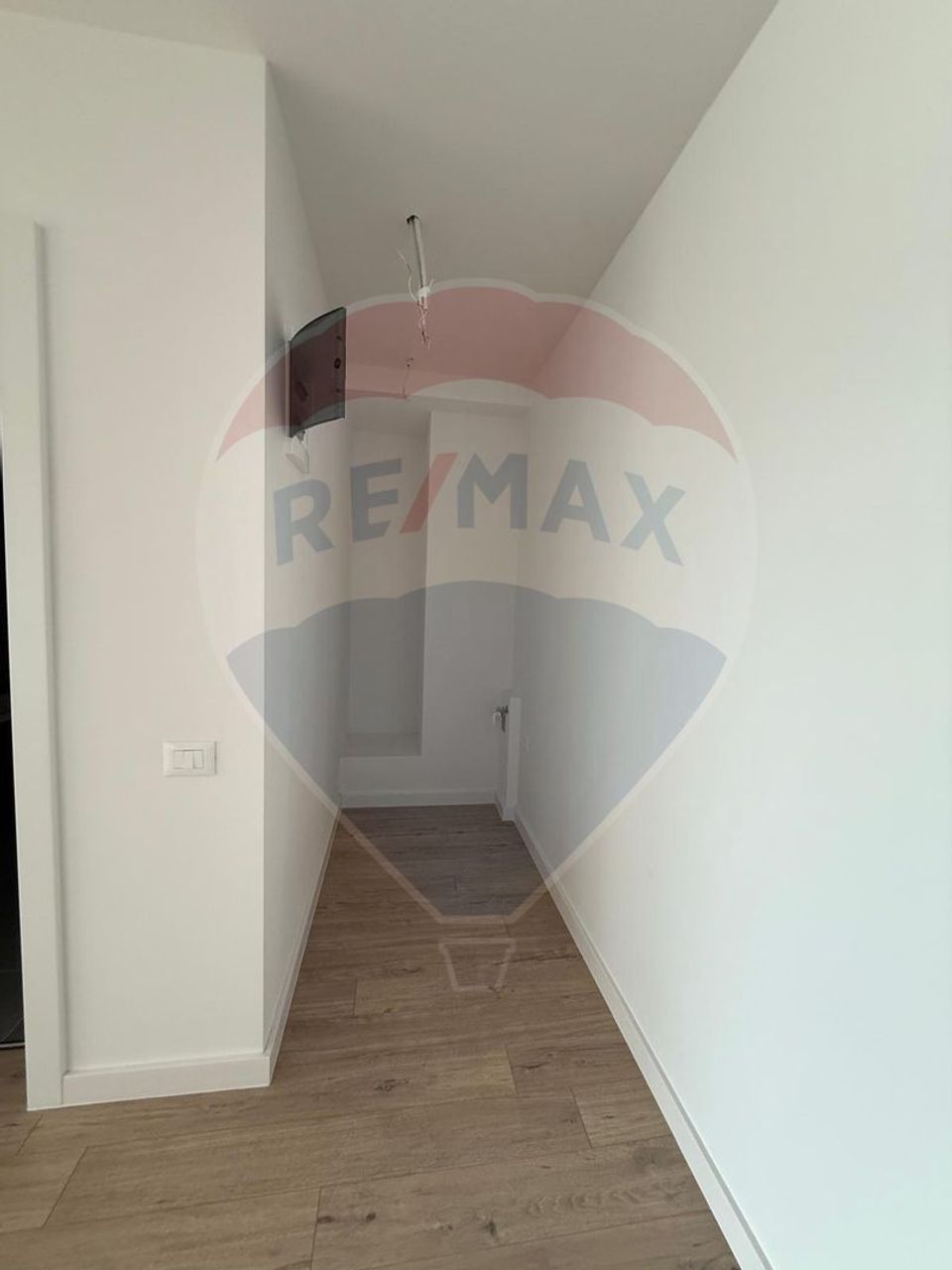 Apartament nou 2 camere + parcare -  AVANERA