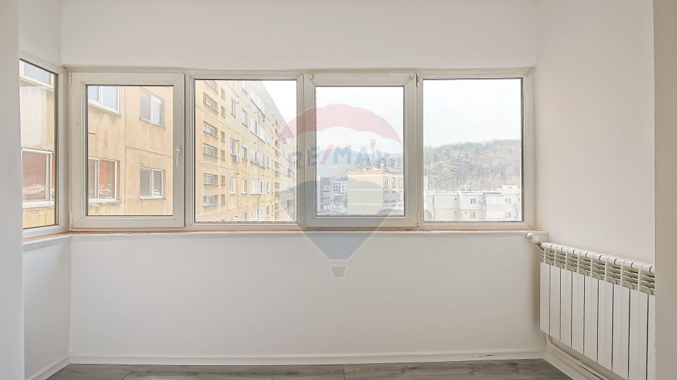 Apartament cu 2 camere de vânzare în zona Judetean