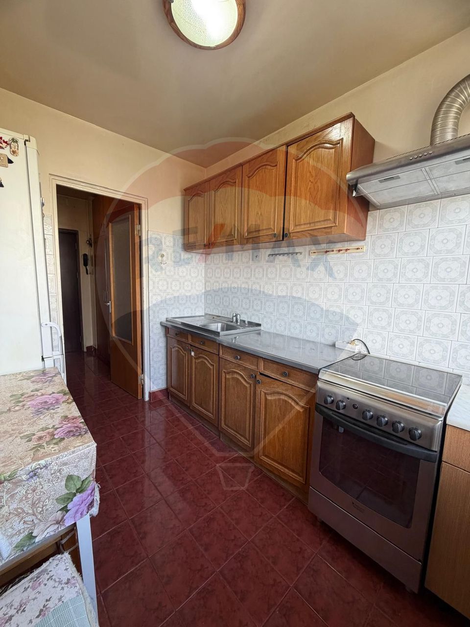 Apartament de închiriat-2 camere zona Titan