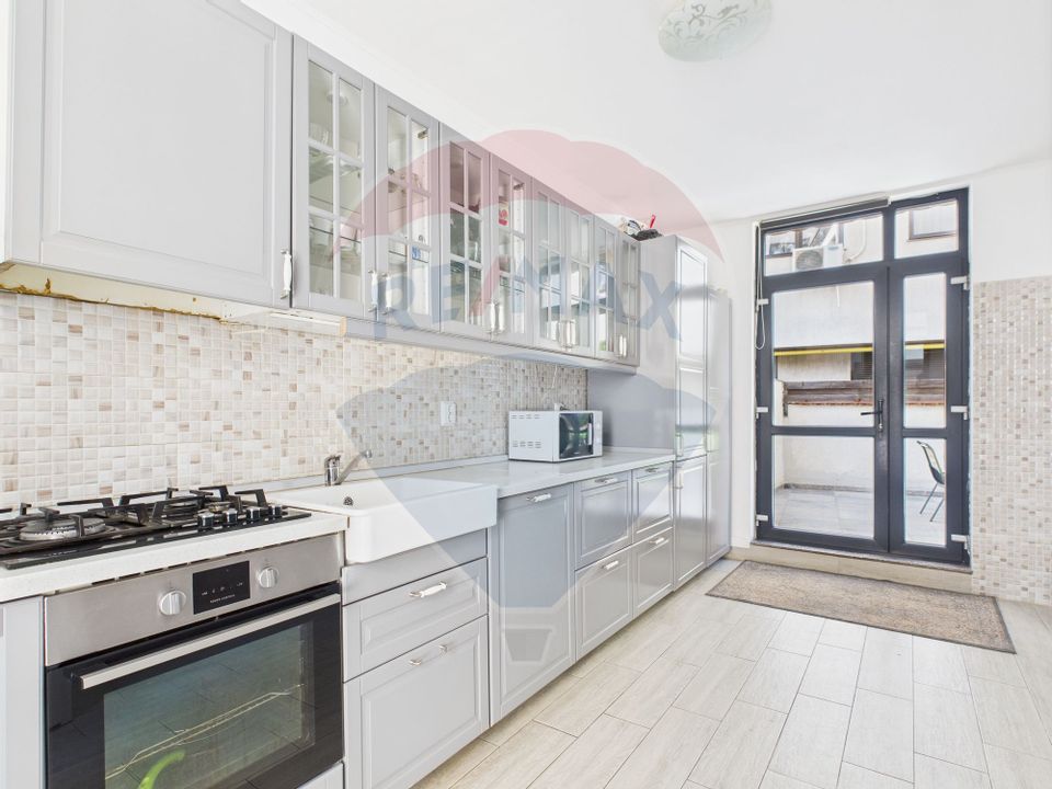 3 room Apartment for sale, Damaroaia area