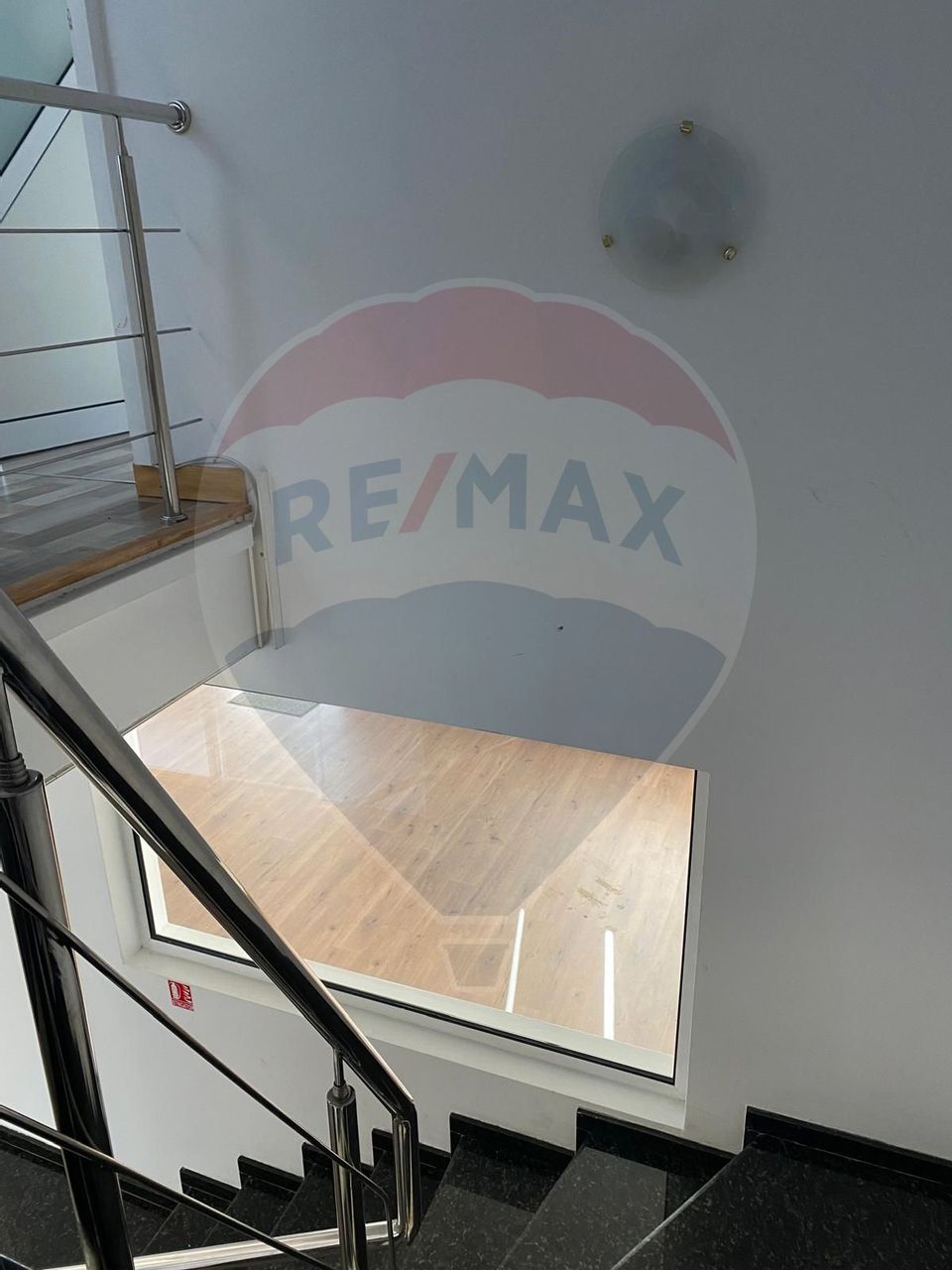 Ground floor + 1st floor for rent in villa – 220 sqm – Vitan Mall area