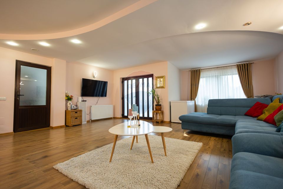 340sq.m Proprietate specială for sale