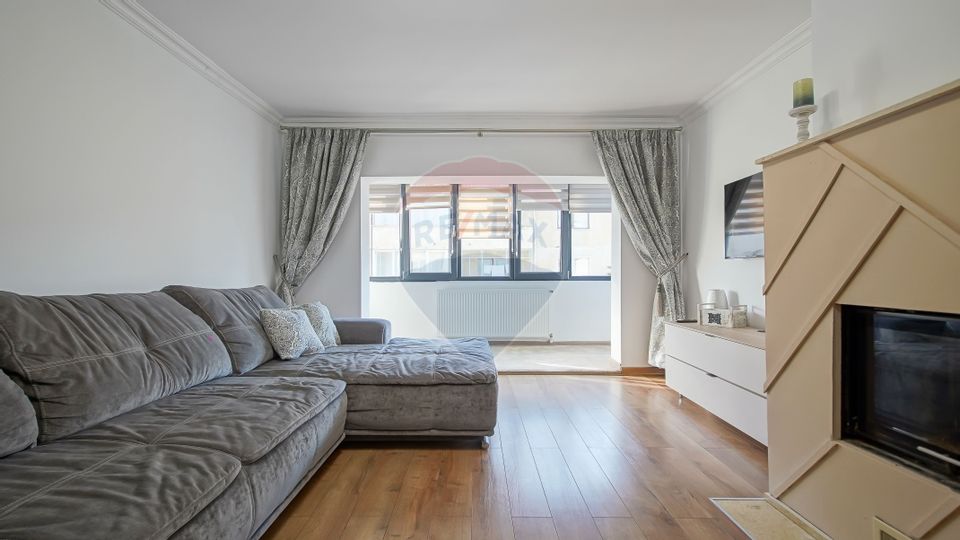 Rezervat! Apartament cu 4 camere de închiriat!