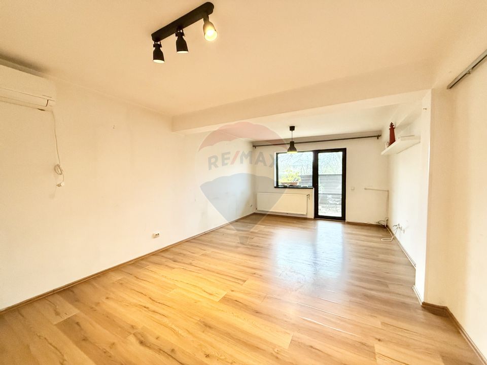 For Sale | 2-room apartment with garden 52 sqm | Otopeni-Scolii