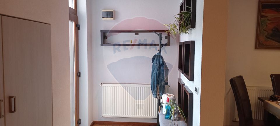 4 room House / Villa for sale, Central area