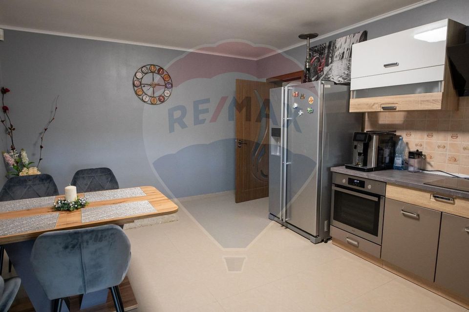 5 room House / Villa for sale