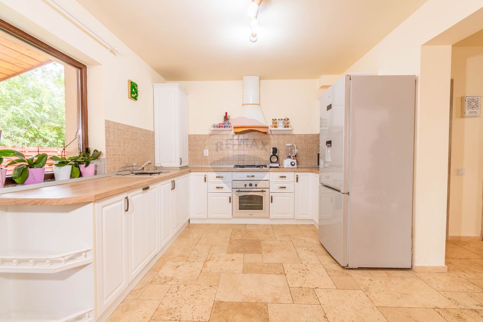 4 room House / Villa for sale